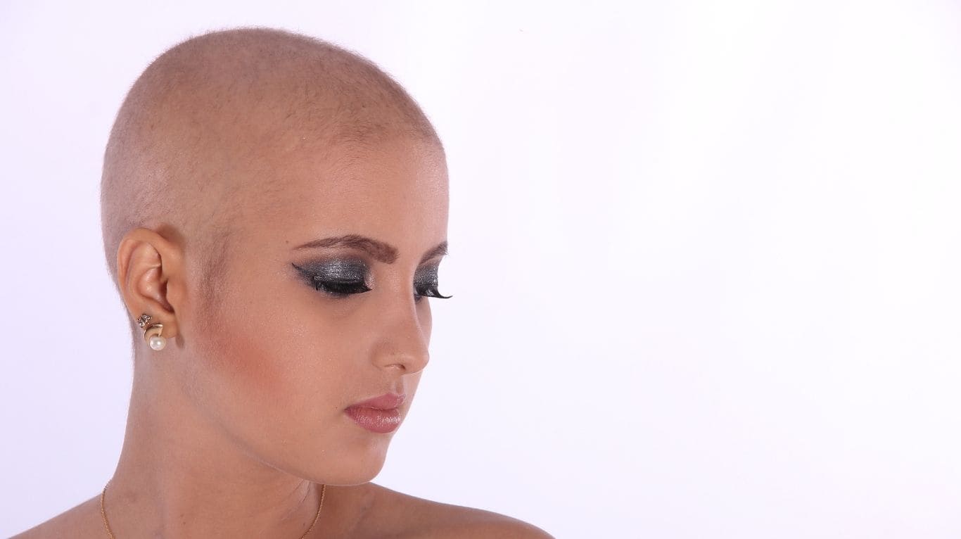 pielęgnacja skóry głowy w czasie leczenia onkologicznego